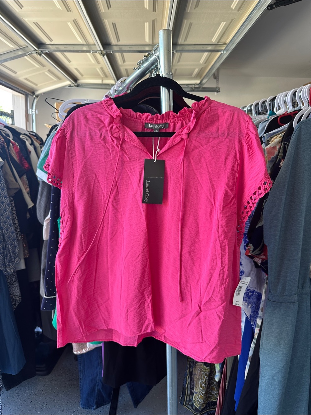 Laurel Gray Fuchsia Short Sleeve Ruffle Neck Blouse NWT